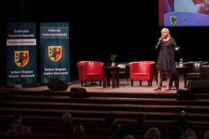 Powitanie przez Panią Starostę Wiesławę Pawłowską