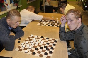 Uczestnicy turnieju podczas gry