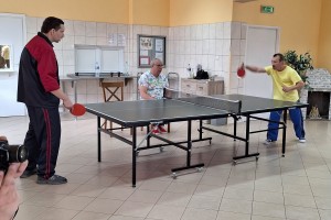 Mecz tenisa stołowego