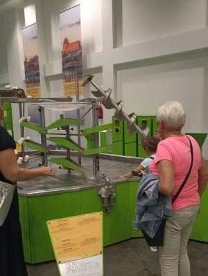 Uczestnicy wycieczki w Młynie Wiedzy